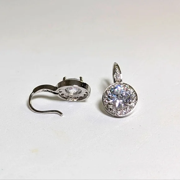 Swarovski Halo Crystal Necklace Earring Set 8mm Gold Silver NWT - Picture 4 of 9